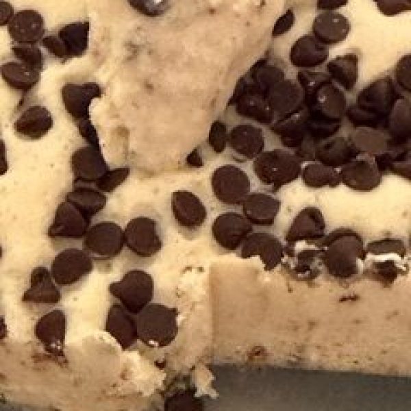 Chocolate Chip Cookie Dough Ice Cream (No Churn)